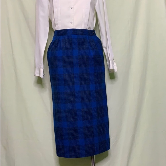 Vintage Dresses & Skirts - Vintage 80s Wool Blend Plaid Midi Skirt